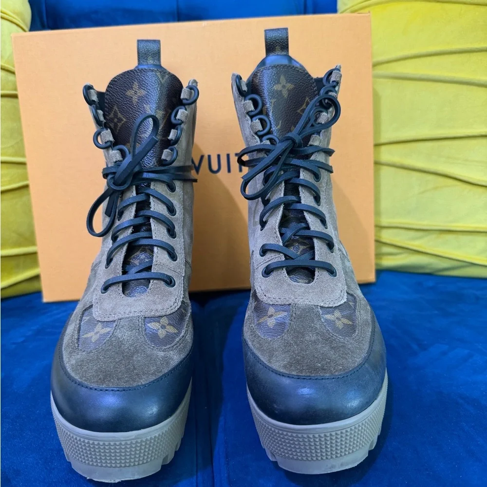 Louis Vuitton Olive and Black Lace-Up Boots - Picture 9 of 14